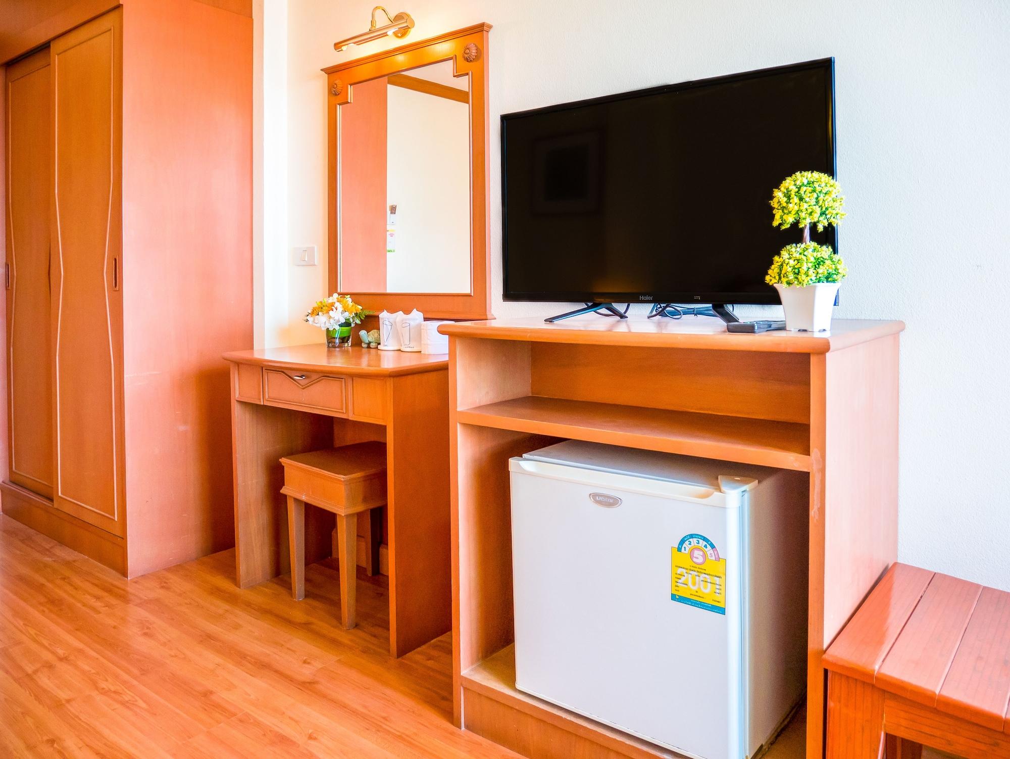 Chomsin Hua Hin ชมสินธุ์ หัวหิน Hotel Luaran gambar